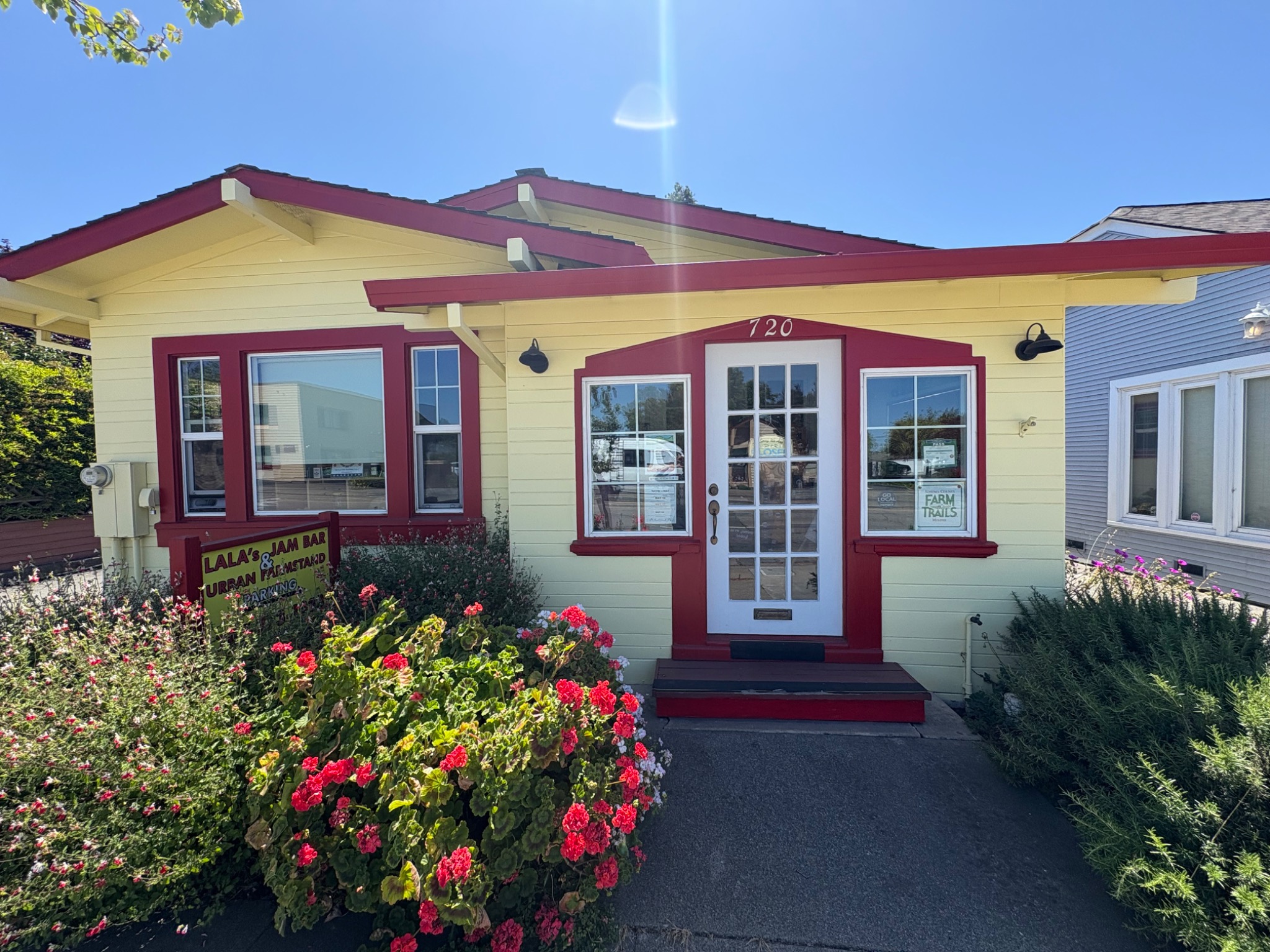 LALA'S JAM BAR and URBAN FARMSTAND